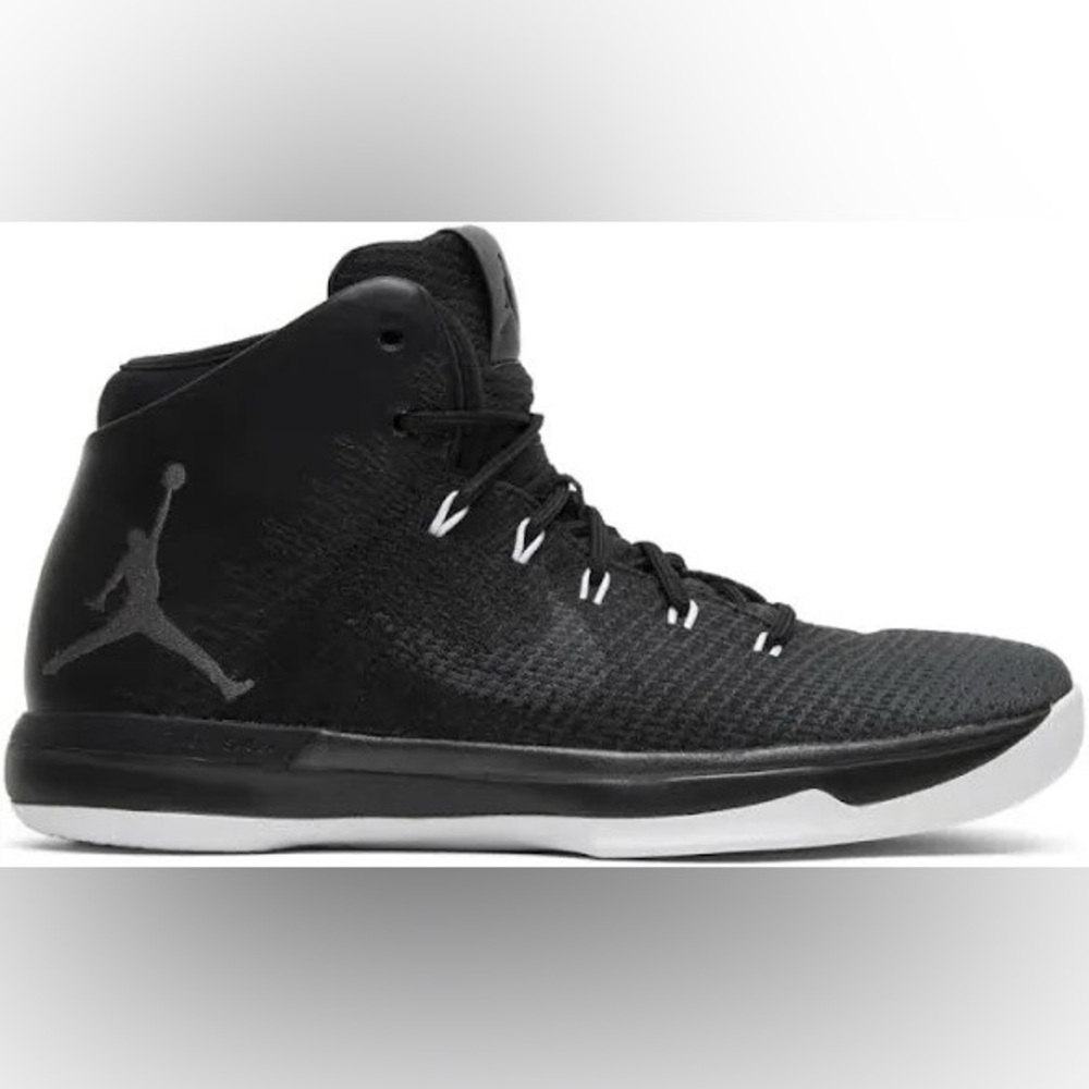 Air Jordan 31 “black cat colourway” basketball shoes